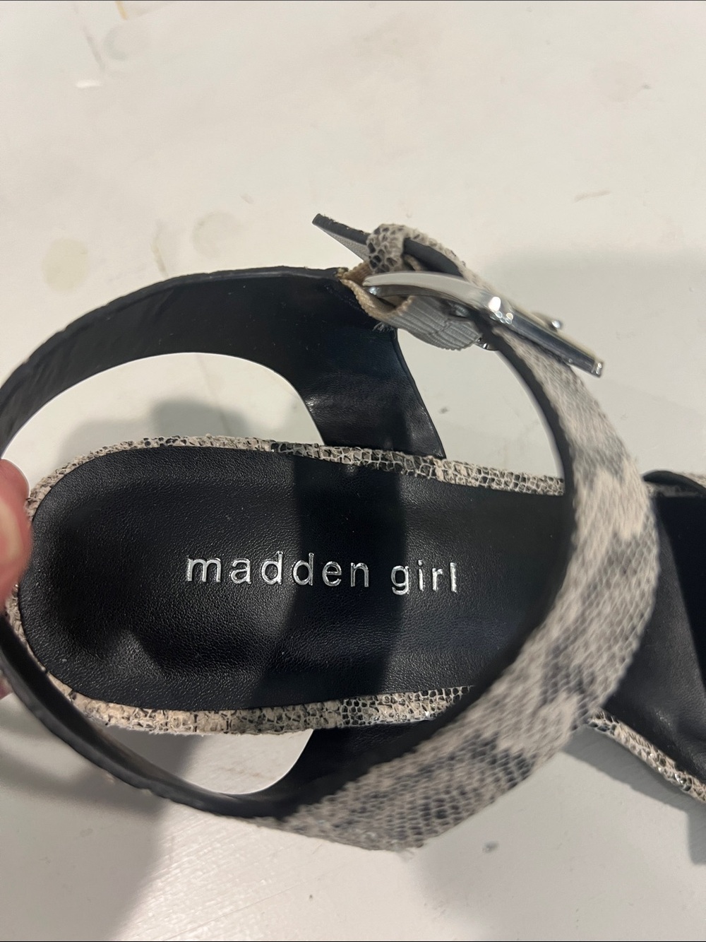 Madden Girl Snake Print Block Heel Sandals in Beige and Black womens 8 - Picture 5 of 7